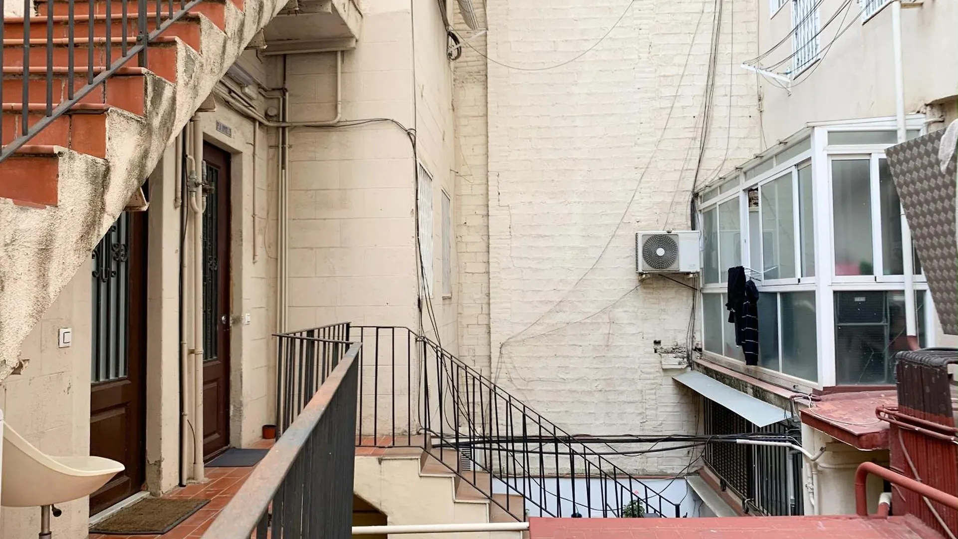 Creu Fira Hostafrancs Apartment Barcelona